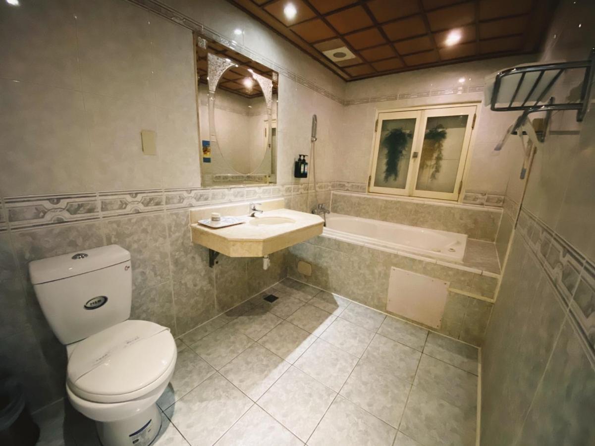I Live Motel Гаосюн Екстер'єр фото