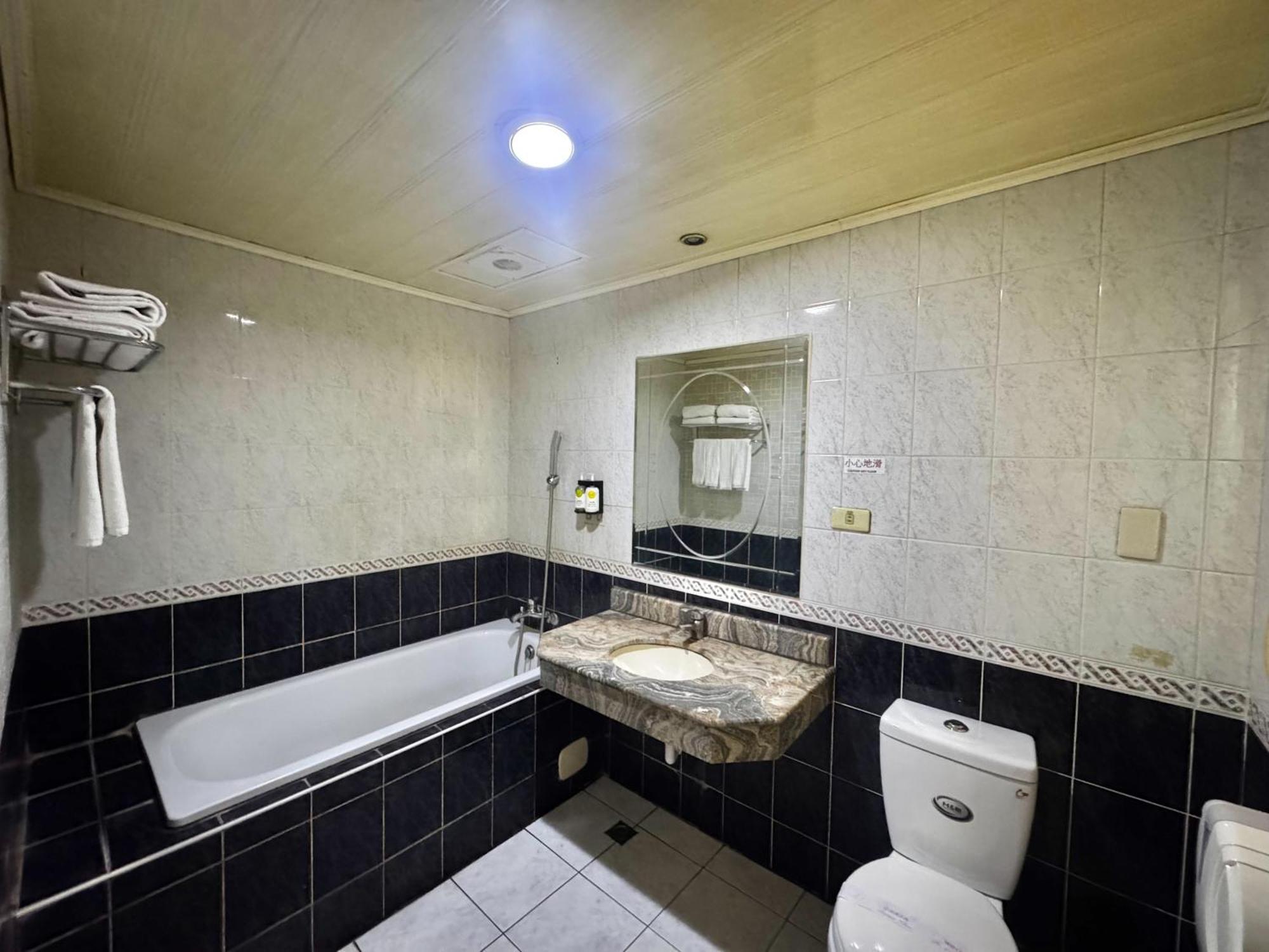 I Live Motel Гаосюн Екстер'єр фото